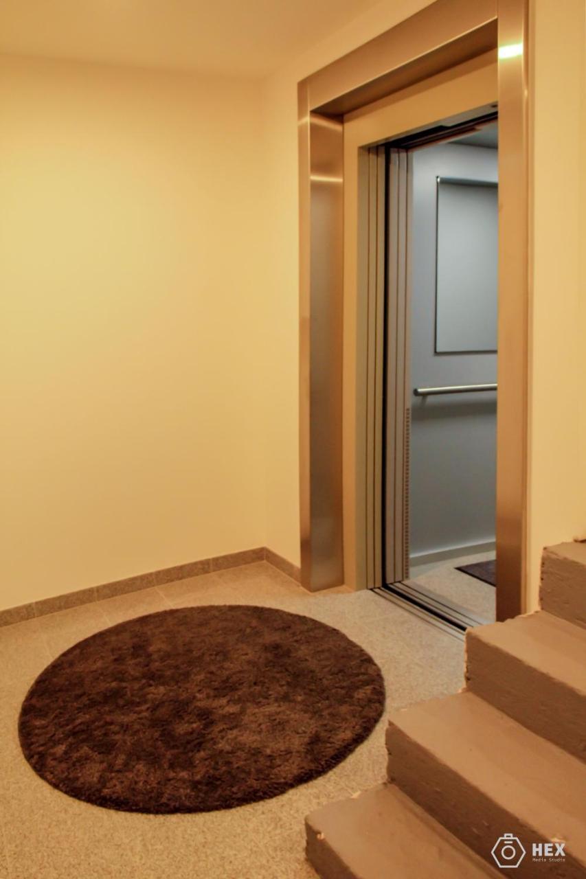 Bluestone Boarding Apartments Düsseldorf Exteriör bild