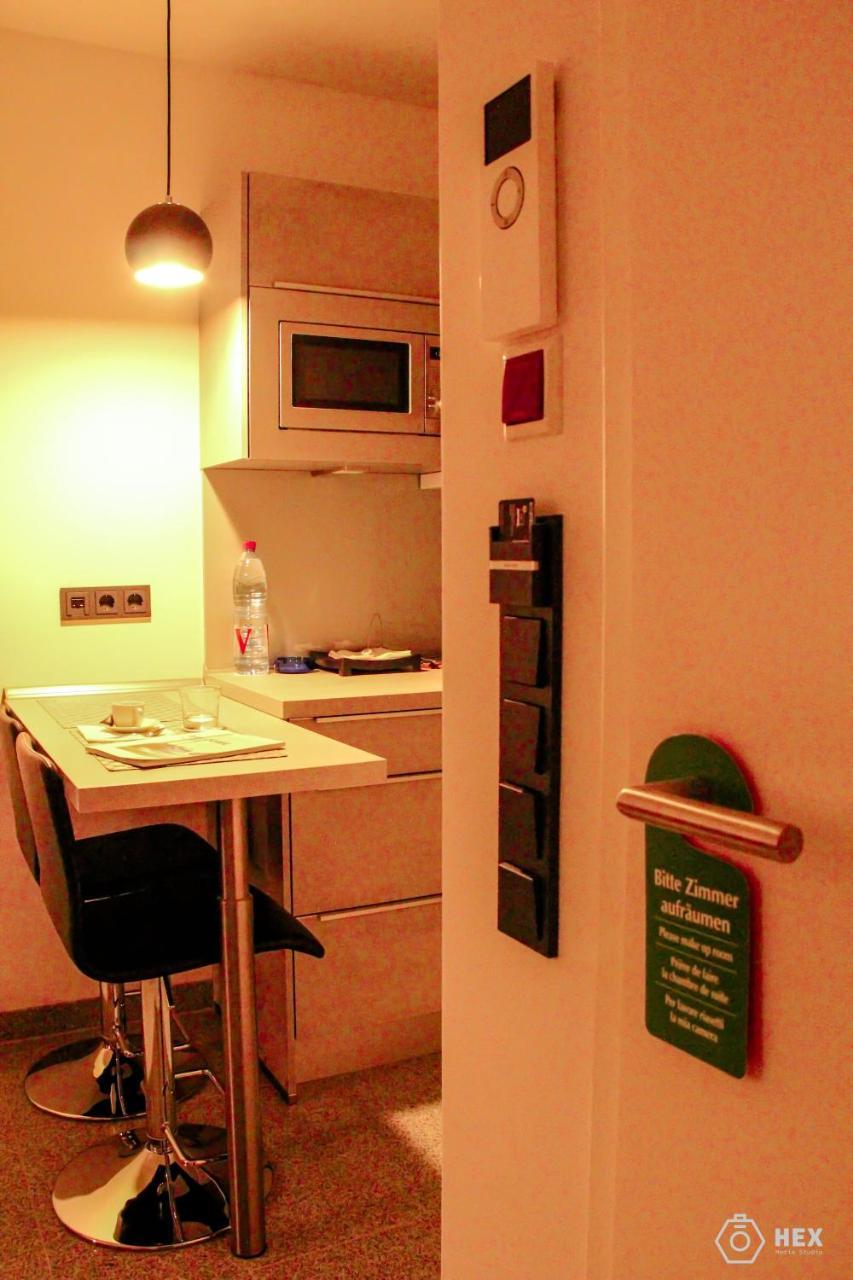 Bluestone Boarding Apartments Düsseldorf Exteriör bild